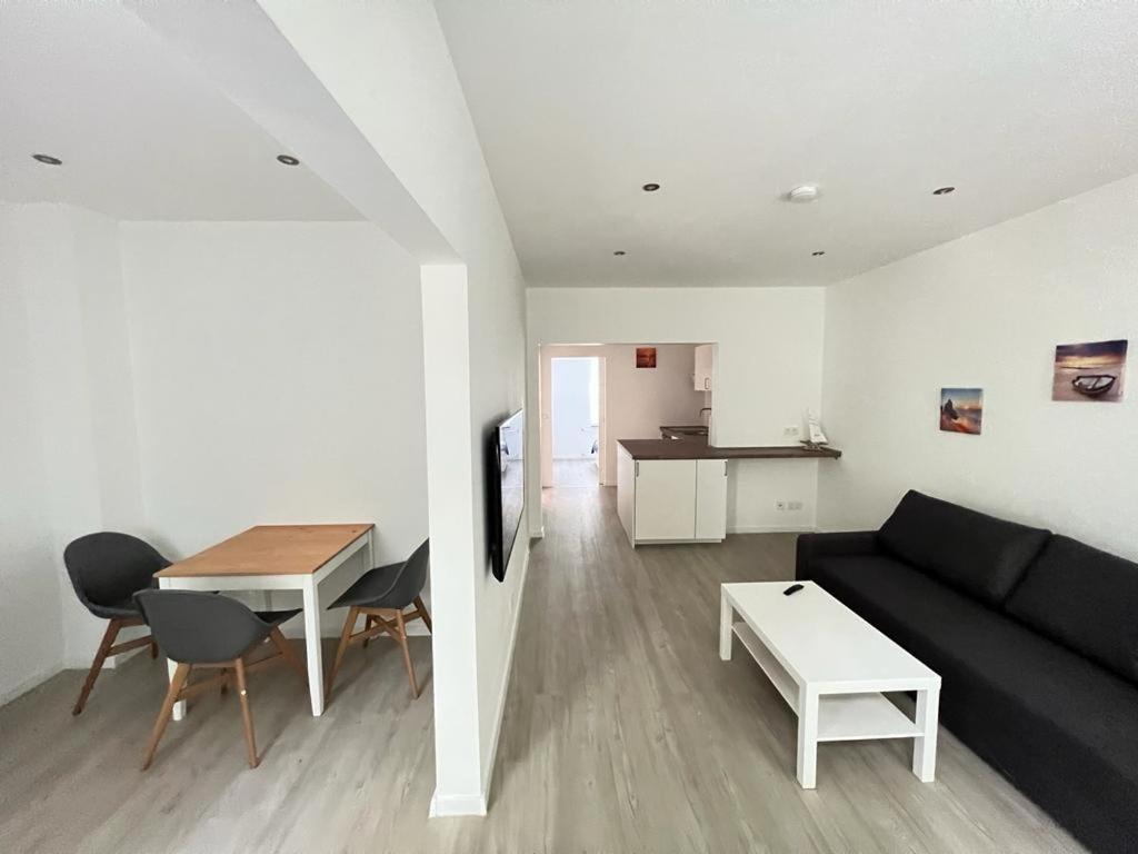 Zentrale Und Schöne Ii Apartment